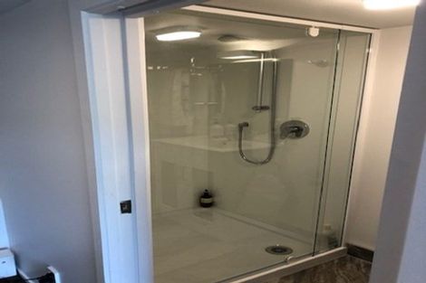 Photo of property in 8 Kopiko Way, Brooklyn, Wellington, 6021