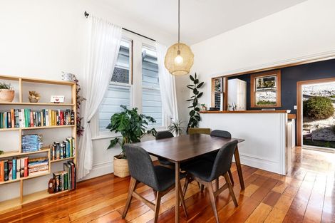 Photo of property in 7 Burwah Street, Berhampore, Wellington, 6023