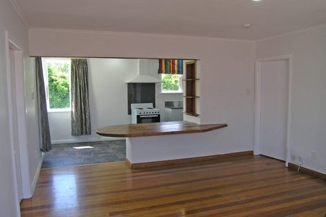 Photo of property in 5 Hollard Grove, Avalon, Lower Hutt, 5011