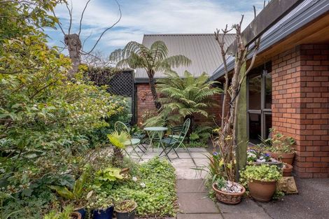 Photo of property in 2/4 Herbs Place, Cashmere, Christchurch, 8022