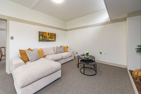 Photo of property in 8 Brassey Road, Saint Johns Hill, Whanganui, 4500