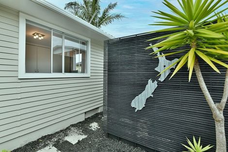 Photo of property in 27 Doment Crescent, Orewa, 0931