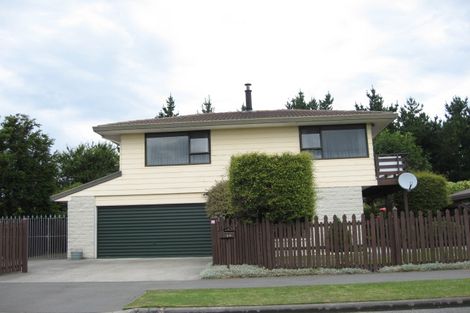 Photo of property in 84 Waratah Street, Avondale, Christchurch, 8061