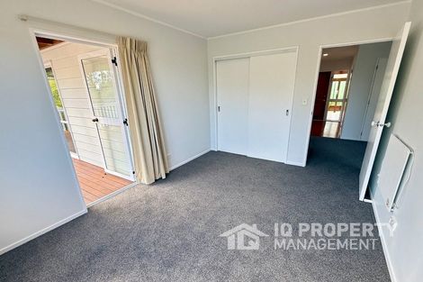 Photo of property in 1/452 Don Buck Road, Massey, Auckland, 0614