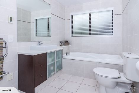 Photo of property in 19 Pine Harbour Parade, Beachlands, Auckland, 2018