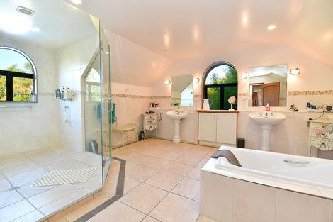 Photo of property in 191 Trigg Road, Kumeu, 0891