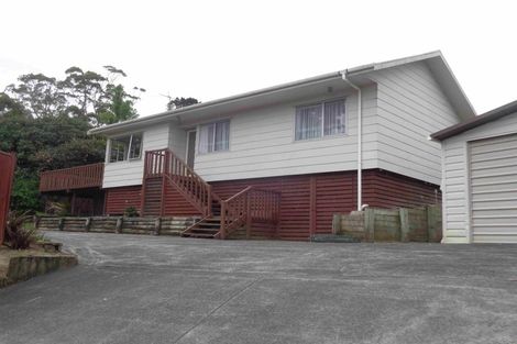 Photo of property in 13 Trengove Place, West Harbour, Auckland, 0618