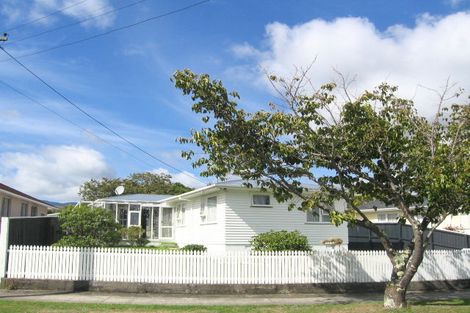 Photo of property in 21 Mary Crescent, Elderslea, Upper Hutt, 5018