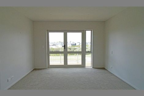 Photo of property in 24 Kaimanawa Road, Karaka, Papakura, 2113