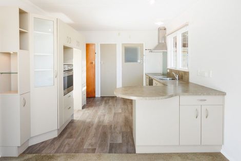 Photo of property in 26 Stephens Crescent, Highbury, Palmerston North, 4412