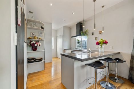 Photo of property in 18 Tainui Street, Somerfield, Christchurch, 8024