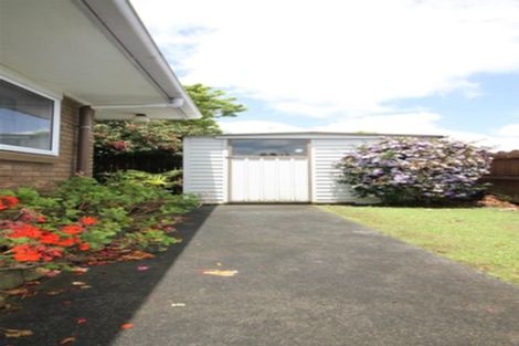 Photo of property in 2/80 Aberfeldy Avenue, Highland Park, Auckland, 2010