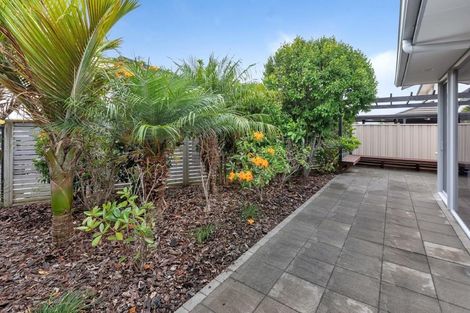 Photo of property in 110 Barbados Way, One Tree Point, 0118