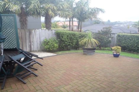 Photo of property in 6 Roy Maloney Drive, Henderson, Auckland, 0612