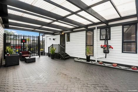 Photo of property in 2/17 Pax Avenue, Forrest Hill, Auckland, 0620