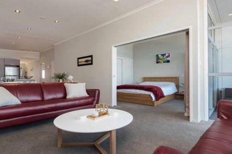 Photo of property in 277 Maunganui Road, Mount Maunganui, 3116