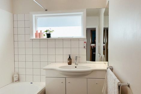 Photo of property in 104 Parkers Road, Tahunanui, Nelson, 7011