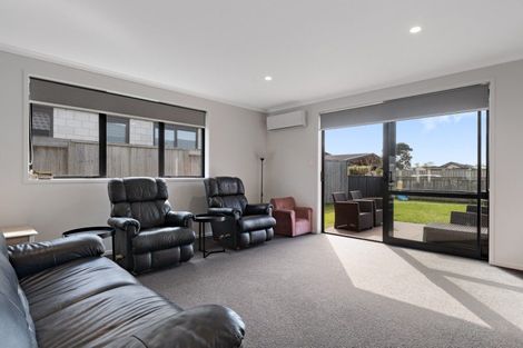 Photo of property in 27 Parkside Mews, Papamoa, 3118