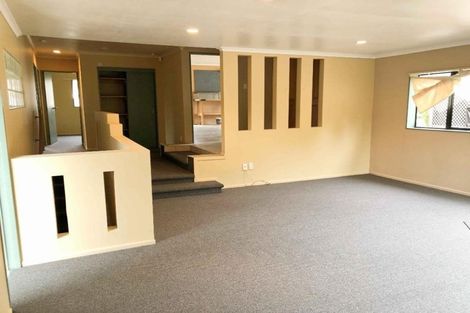 Photo of property in 39 Makora Road, Massey, Auckland, 0614