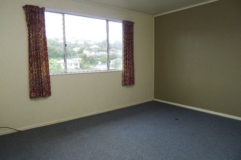 Photo of property in 137b Newlands Road, Newlands, Wellington, 6037