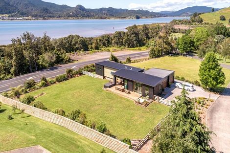 Photo of property in 4 Aldermen Lane, Tairua, 3579