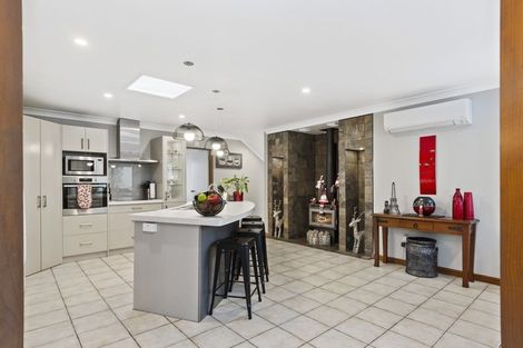 Photo of property in 76 Village Park Drive, Welcome Bay, Tauranga, 3112