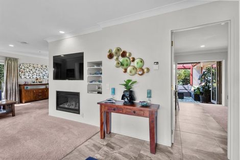 Photo of property in 7 Nypa Way, Somerville, Auckland, 2014