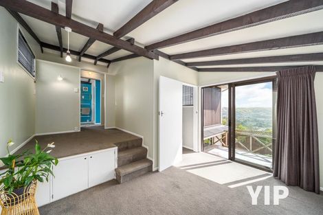 Photo of property in 16 Carluke Street, Paparangi, Wellington, 6037