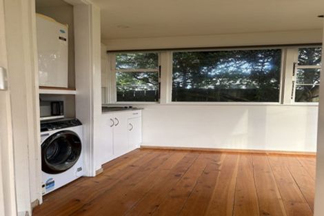 Photo of property in 15 Napier Street, Karaka Bays, Wellington, 6022
