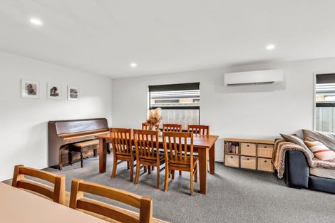 Photo of property in 34 Eileen Way, Rolleston, 7615