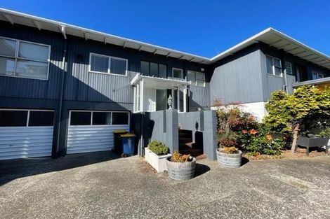 Photo of property in 2/3 Rahopara Street, Castor Bay, Auckland, 0620