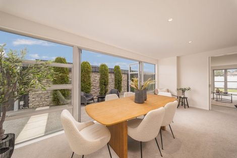 Photo of property in 72 Wai-iti Terrace, Bryndwr, Christchurch, 8052