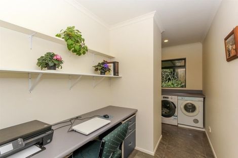 Photo of property in 12 Manuka Place, Whalers Gate, New Plymouth, 4310