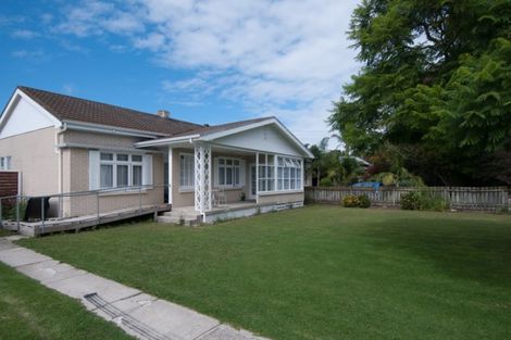 Photo of property in 35 De Lautour Road, Inner Kaiti, Gisborne, 4010