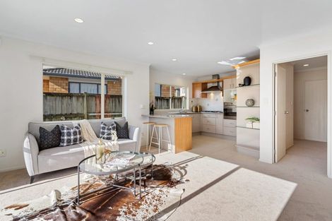 Photo of property in 81a Meadowland Drive, Somerville, Auckland, 2014