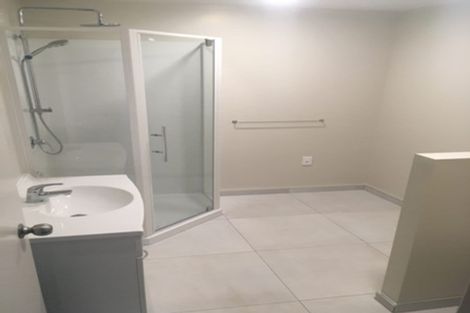 Photo of property in 70 County Road, Torbay, Auckland, 0630