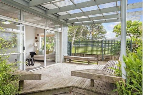 Photo of property in 145 Bleakhouse Road, Mellons Bay, Auckland, 2014