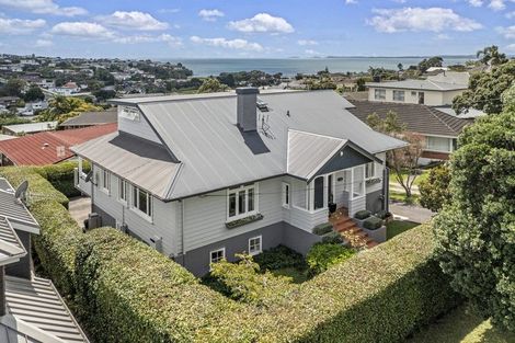 Photo of property in 1/41 East Coast Road, Milford, Auckland, 0620