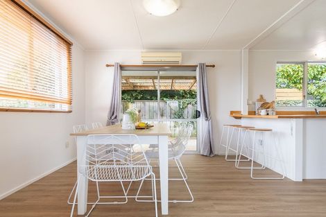 Photo of property in 11 Kanawa Street, Waikanae, 5036