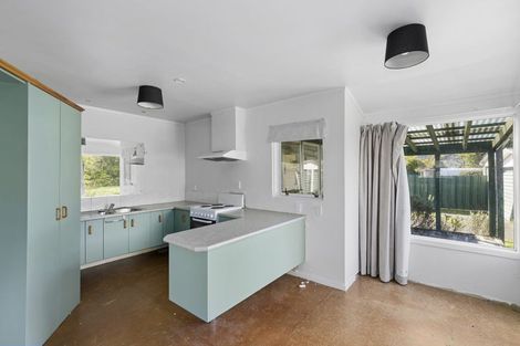 Photo of property in 4/5 Westminster Road, Wainuiomata, Lower Hutt, 5014