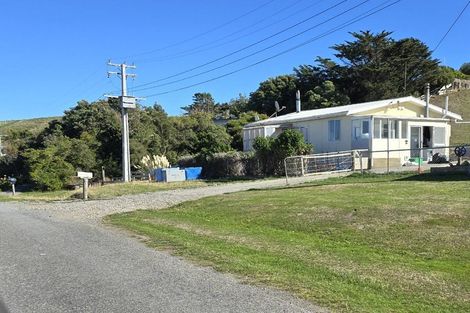 Photo of property in 12 Whangaimoana Beach Road, Whangaimoana, Featherston, 5772