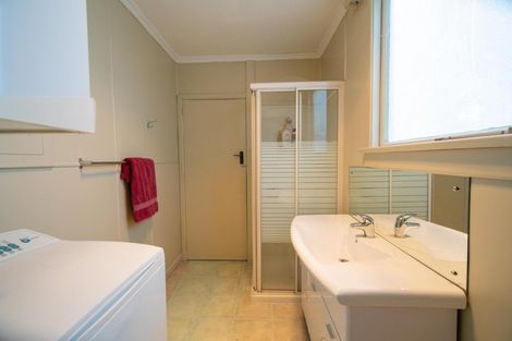 Photo of property in 33 Mckerrow Street, Te Anau, 9600