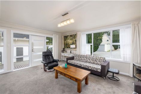 Photo of property in 2/203b Clyde Road, Burnside, Christchurch, 8053