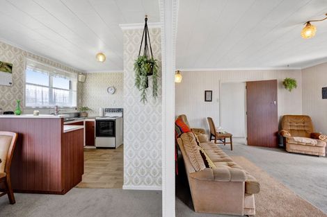 Photo of property in 3 Caesar Street, Stratford, 4332