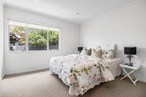 Photo of property in 48 Aurea Avenue, Pakuranga, Auckland, 2010