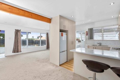 Photo of property in 1/3202 Great North Road, New Lynn, Auckland, 0600