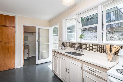 Photo of property in 26 Arapiko Street, Johnsonville, Wellington, 6037