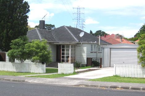 Photo of property in 2 Nash Road, Mount Roskill, Auckland, 1041