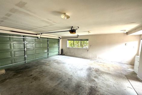 Photo of property in 114 Buscomb Avenue, Henderson, Auckland, 0610