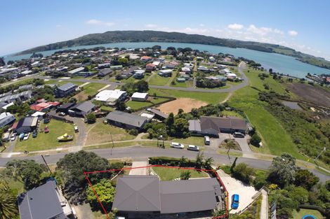 Photo of property in 11 Park Drive, Raglan, 3225